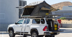 Rooftop tent on vehicle