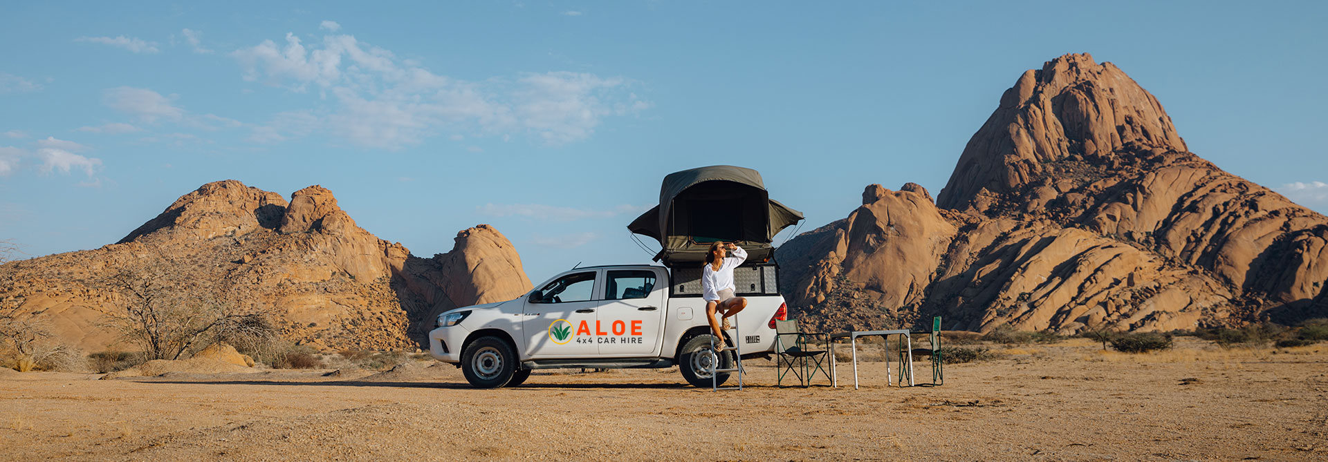 Aloe 4x4 car hire spitzkoppe with tourist